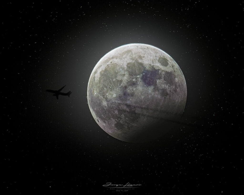 Eclipsado por la Luna - Jorge Lázaro
